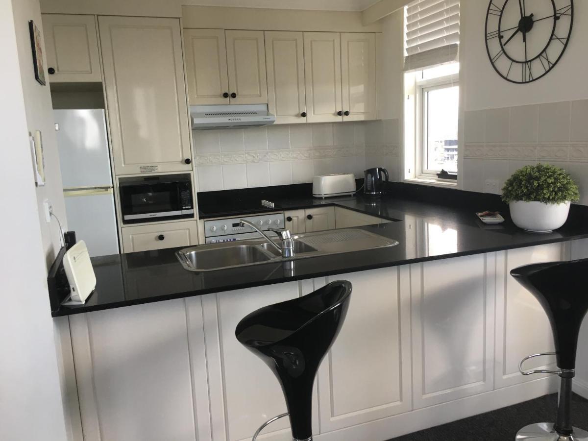 Broadbeach Holiday Apartments Gold Coast Buitenkant foto